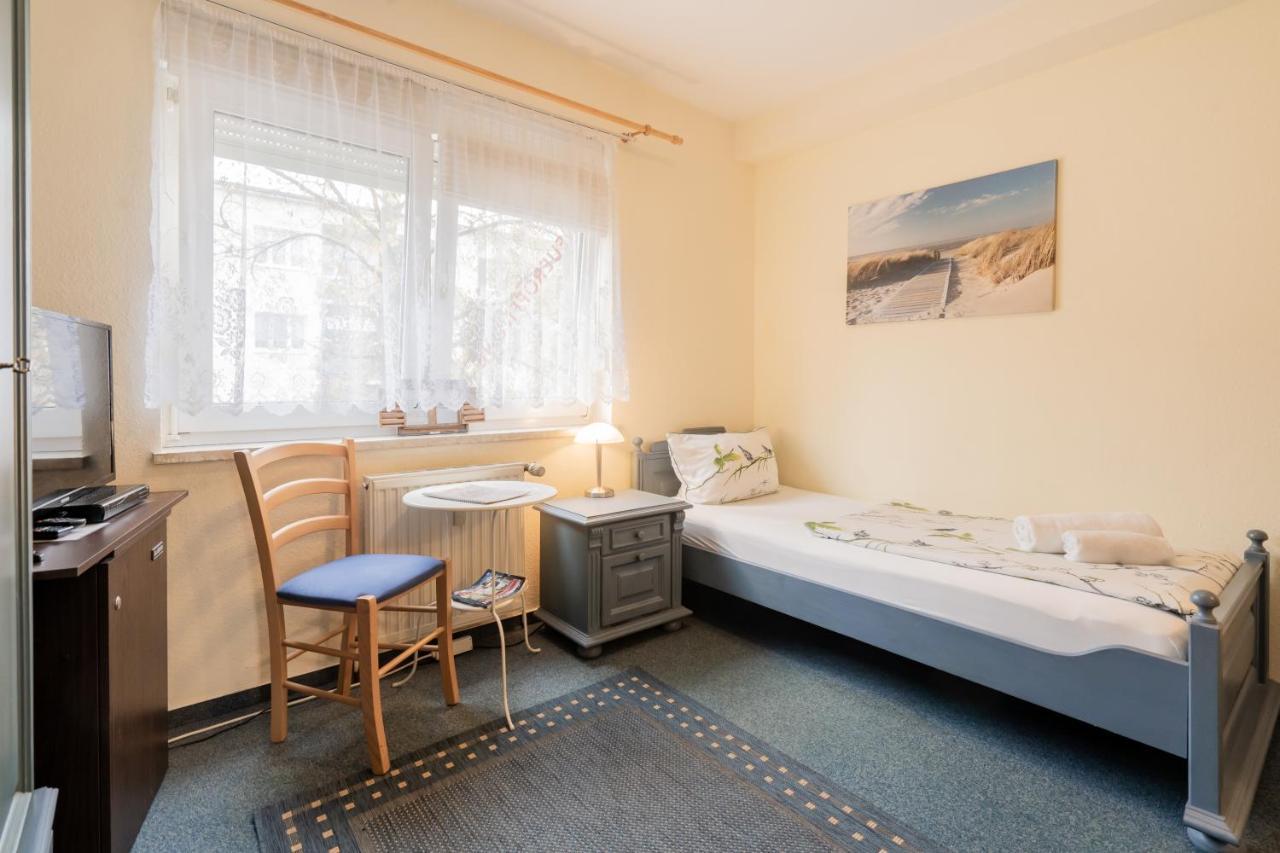 Hotel Dori'S 108 Berlin Bagian luar foto