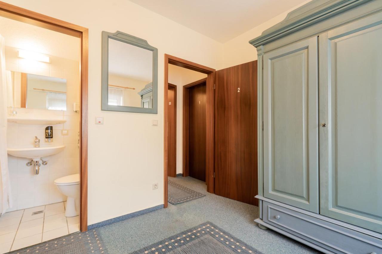 Hotel Dori'S 108 Berlin Bagian luar foto